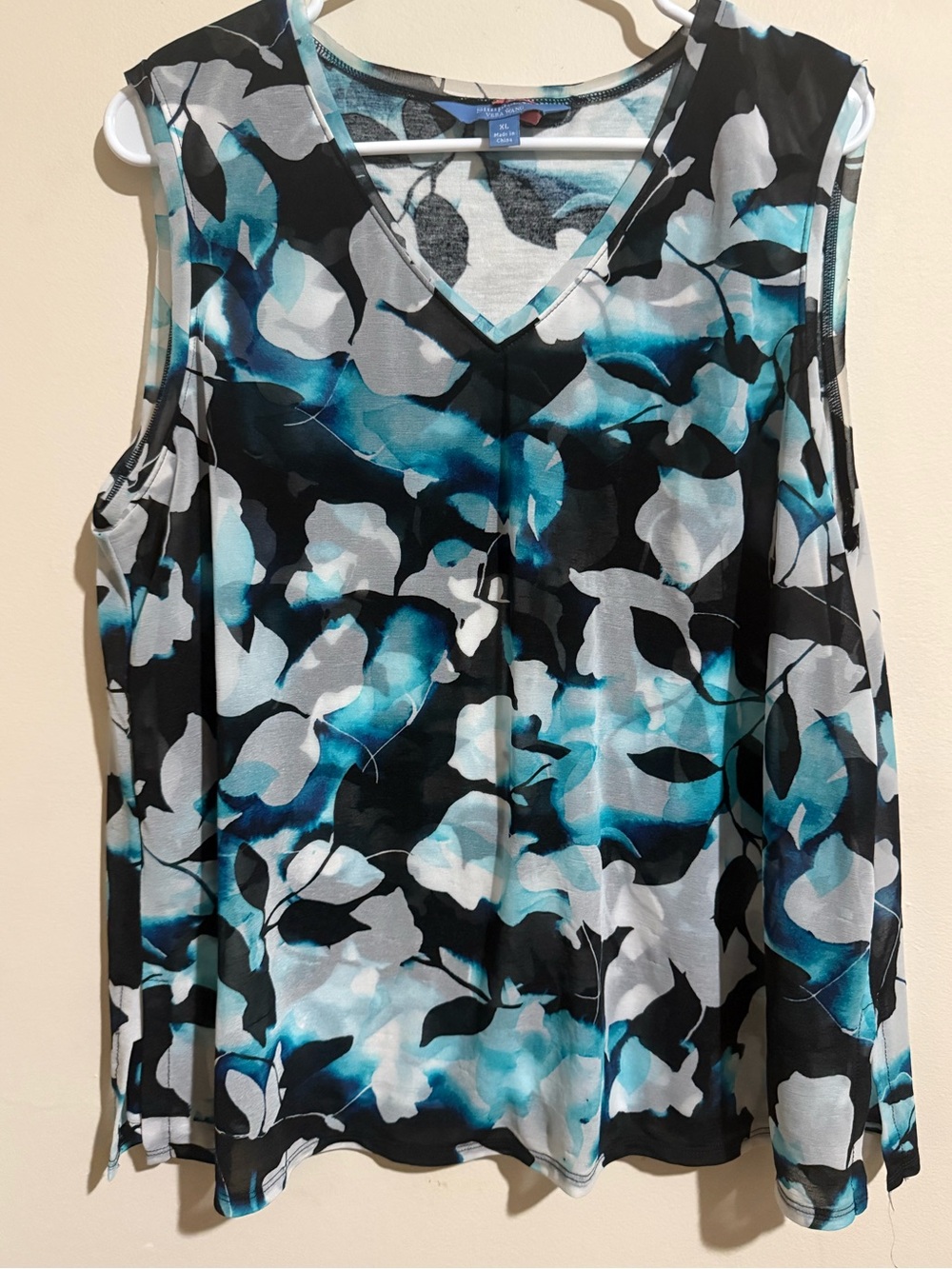 Vera Wang Sleeveless V-Neck Floral Tank - Blue, Black, White